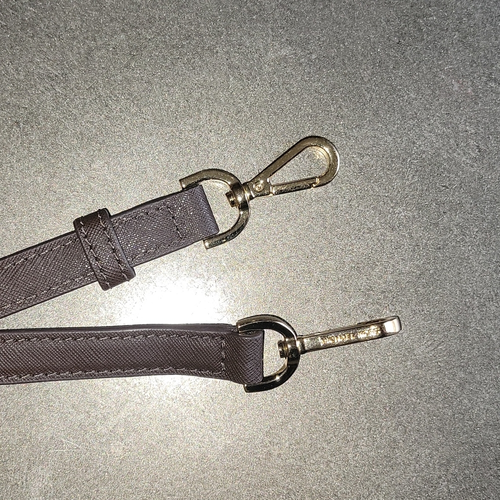 MICHAEL KORS HANDBAG REPLACEMENT STRAP BROWN SAFFIANO LEATHER GOLD HARDWARE - Picture 4 of 6